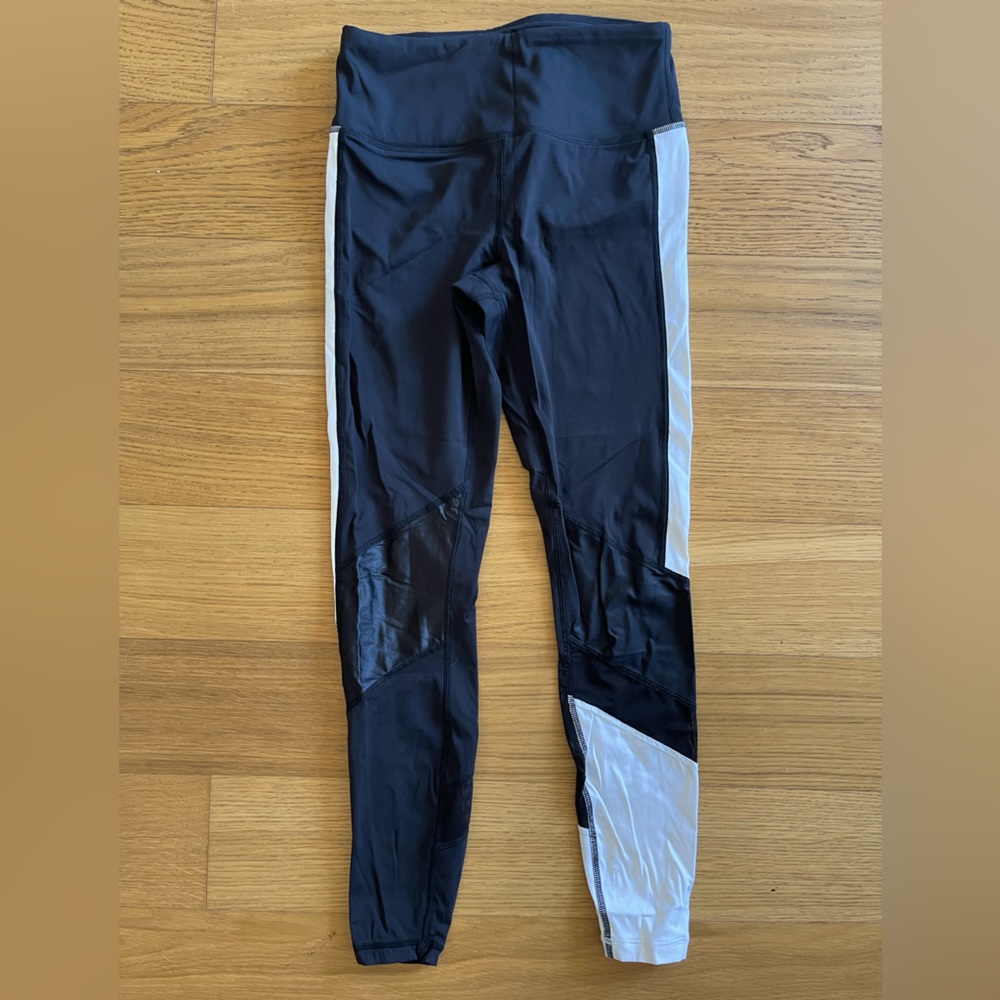Alala Freestyle Legging in Black & White Sz XS